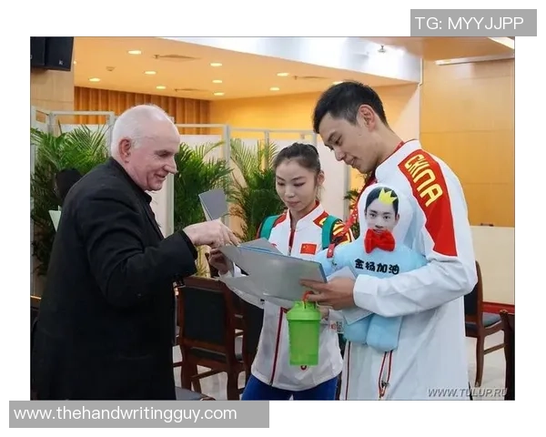 杭州足球队选拔赛背后的拼搏故事与奋斗历程全景回顾 杭州足球队选拔赛背后的拼搏故事与奋斗历程全景回顾