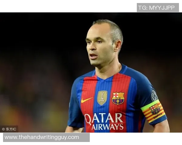 足球明星妻子们的美丽头像照片大赏展现她们的风采与魅力 足球明星妻子们的美丽头像照片大赏展现她们的风采与魅力